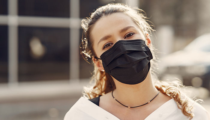 Mẹo và Cách ngăn ngừa mụn do đeo khẩu trang 